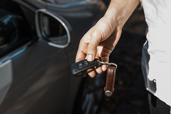 鍵をコンパクトにまとめられる美しく機能的なキーオーガナイザー「Orbitkey」入荷しました！