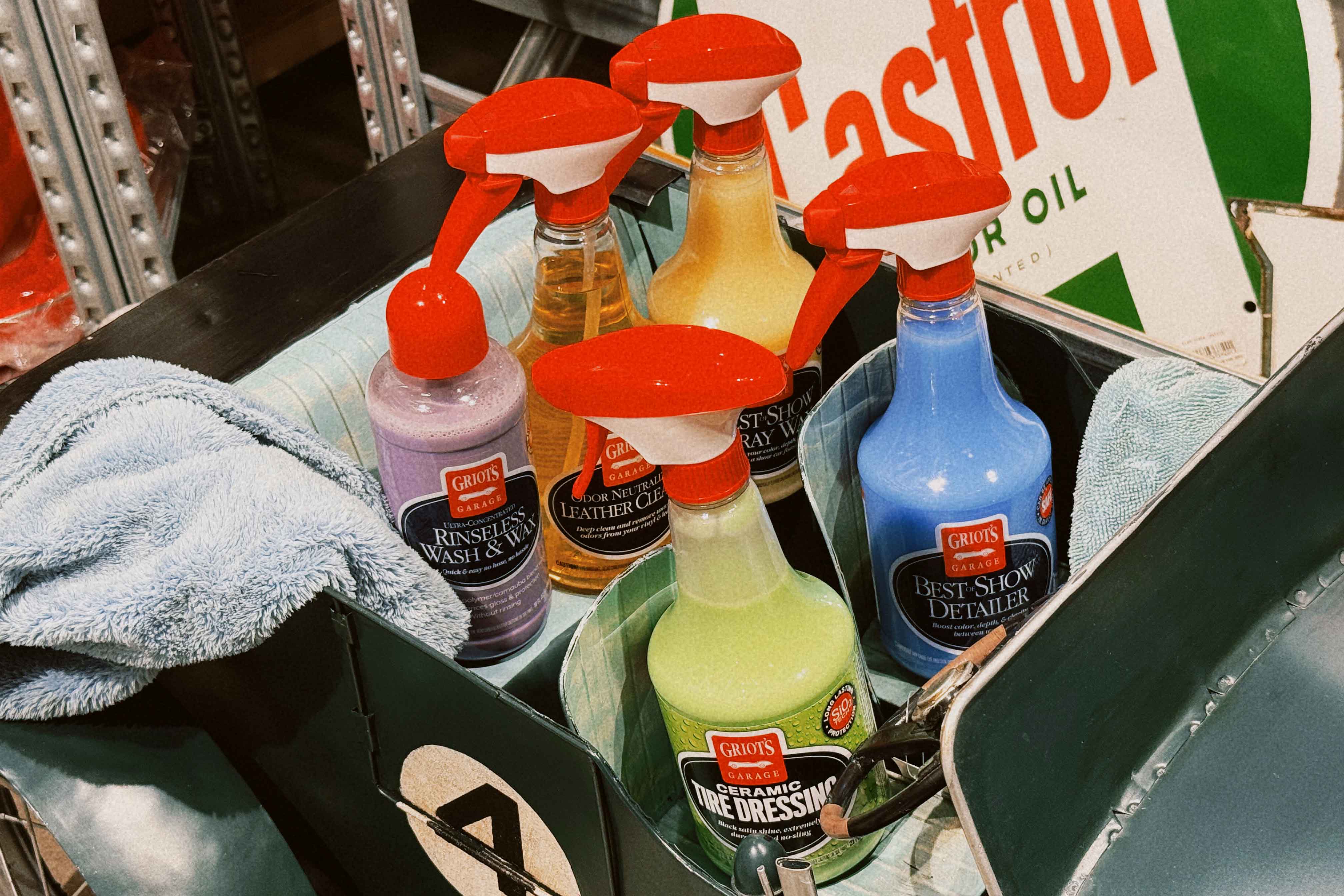 GRIOT'S GARAGE スタッフのオススメ特集！ -溶剤編-