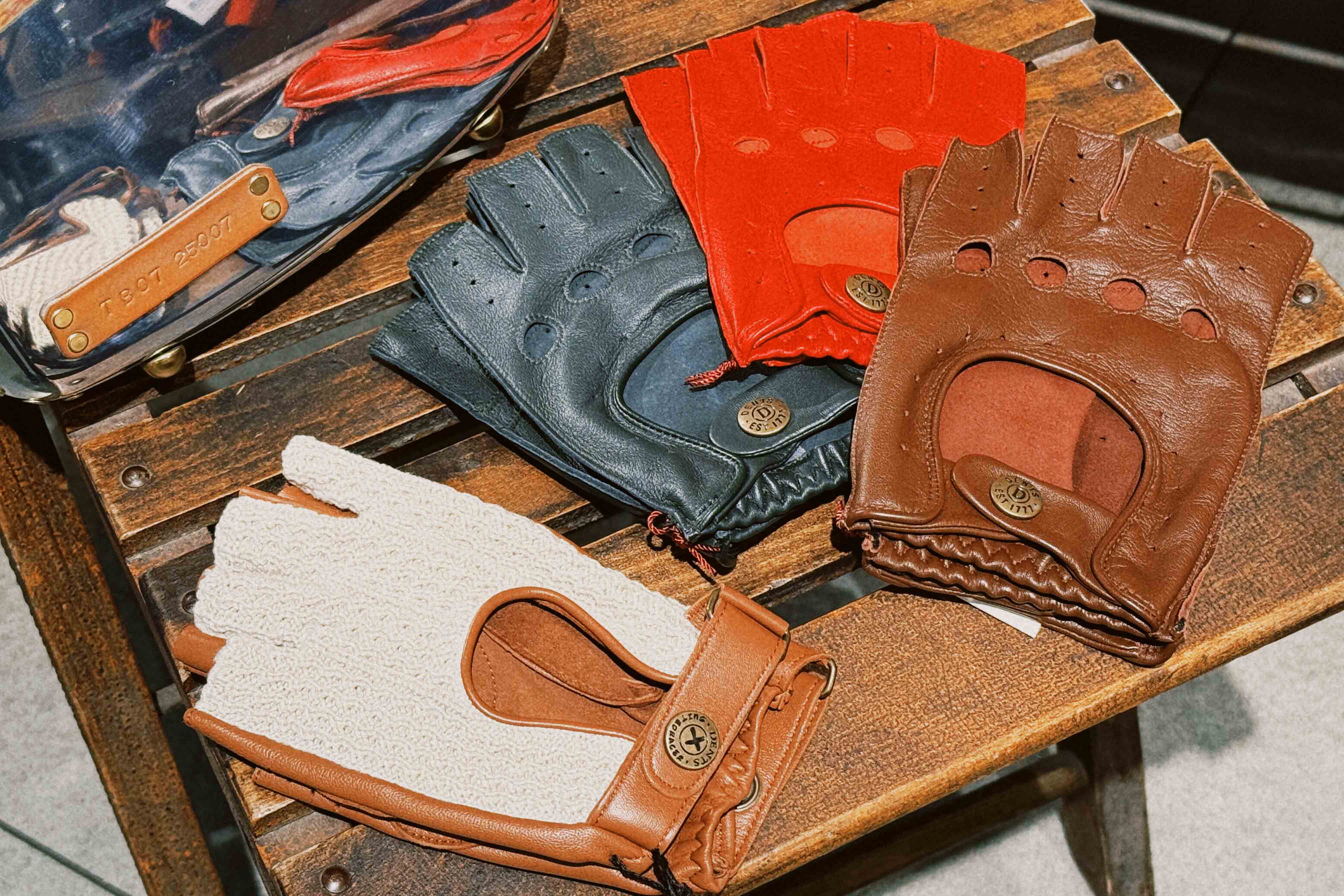 Tシャツ & New Driving Gloves