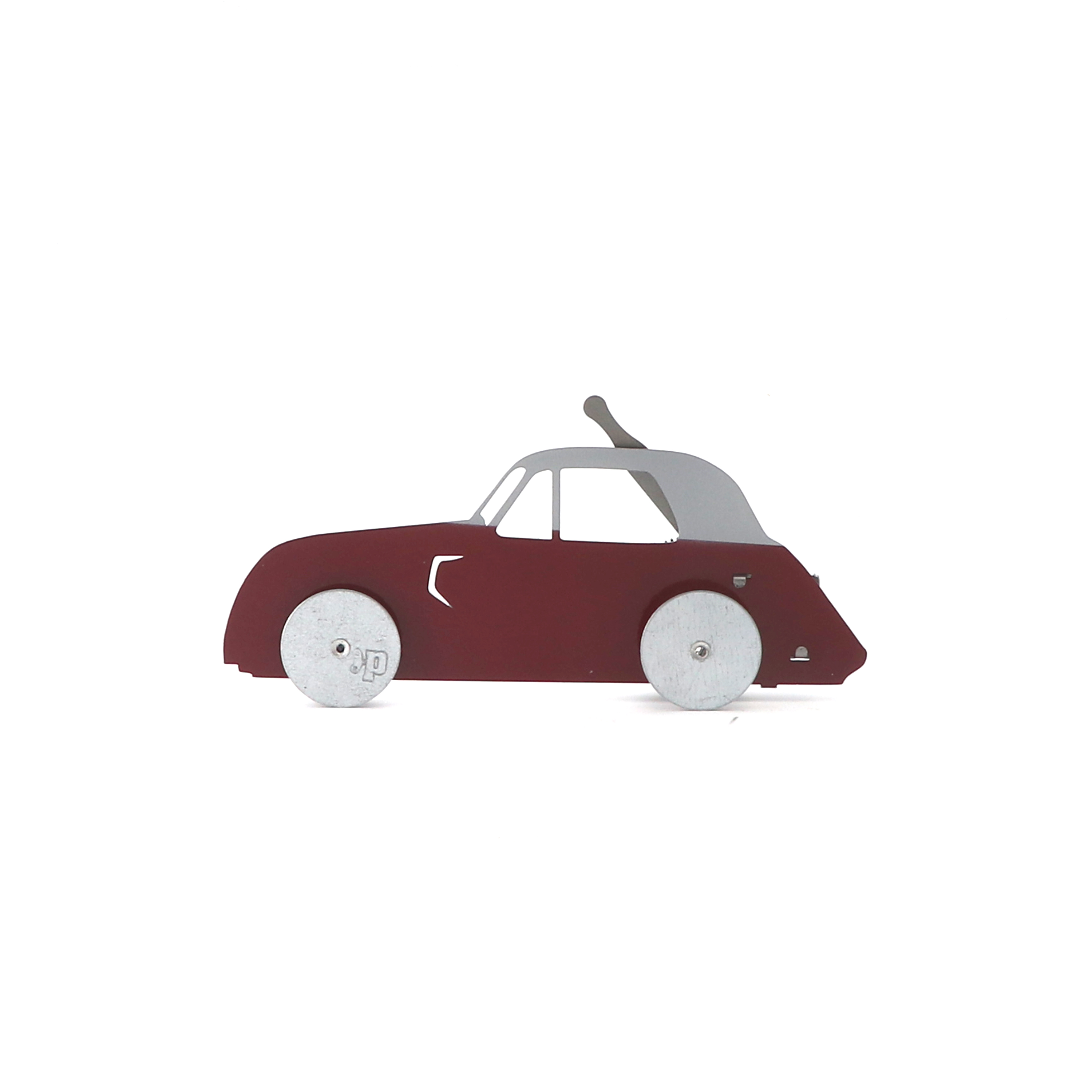 Metal wind up car Bordeaux