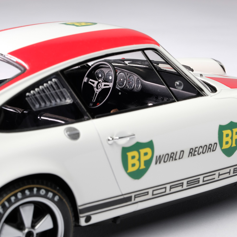 1/18 Porsche 911R 1967［取り寄せ品］イメージ6