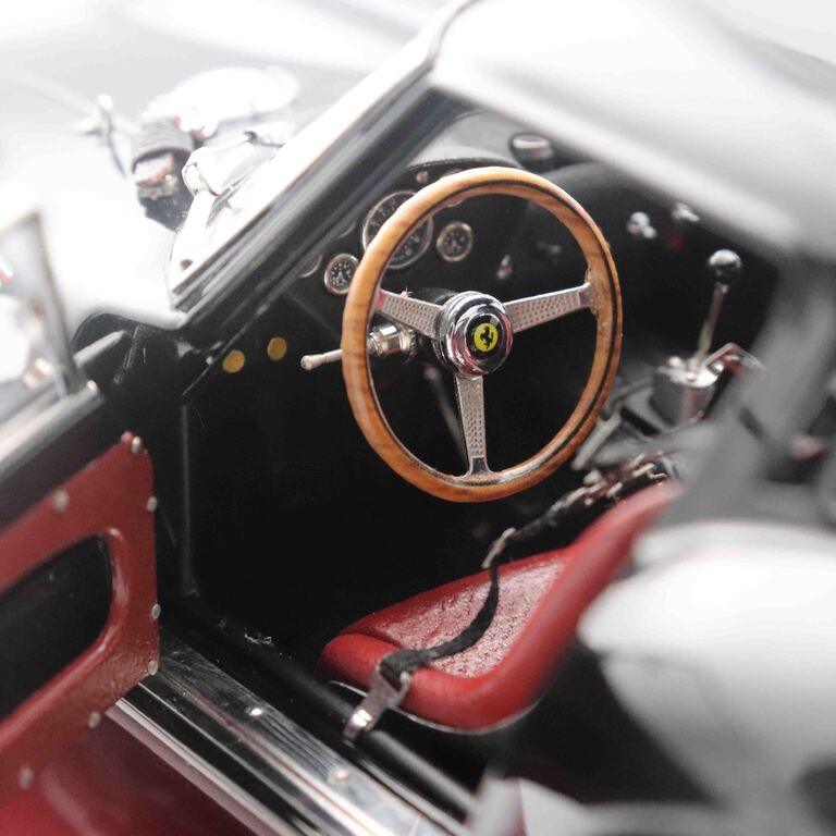 CMC 1/18 Ferrari 250GTOイメージ6