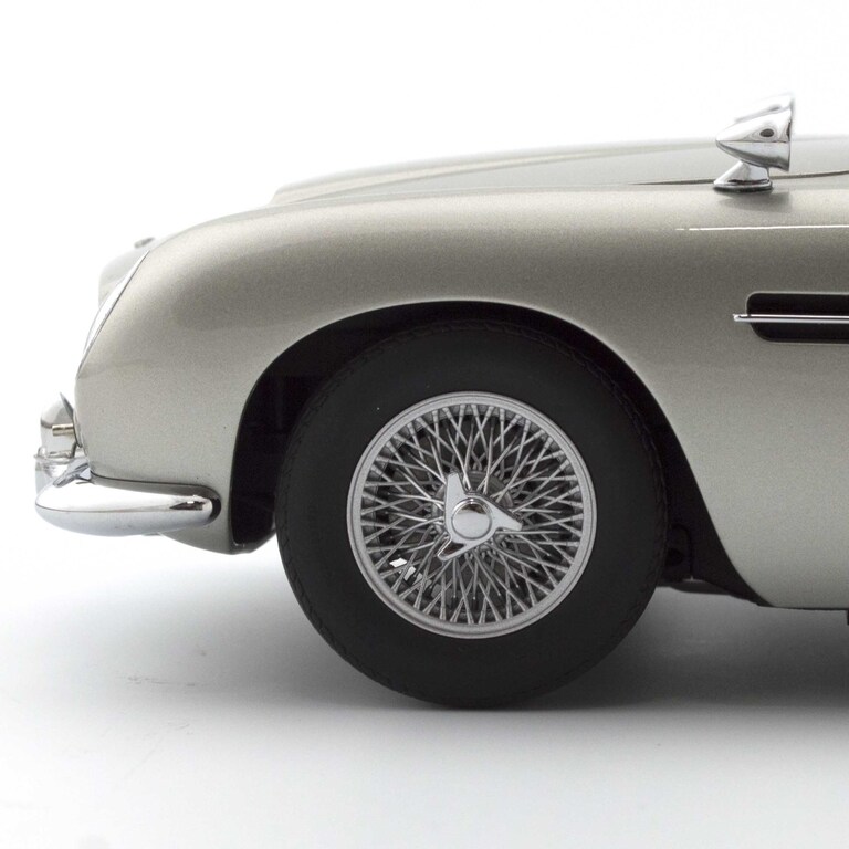 1/18 ASTON MARTIN DB5 「007／ゴールドフィンガー」 ボンドカーイメージ5