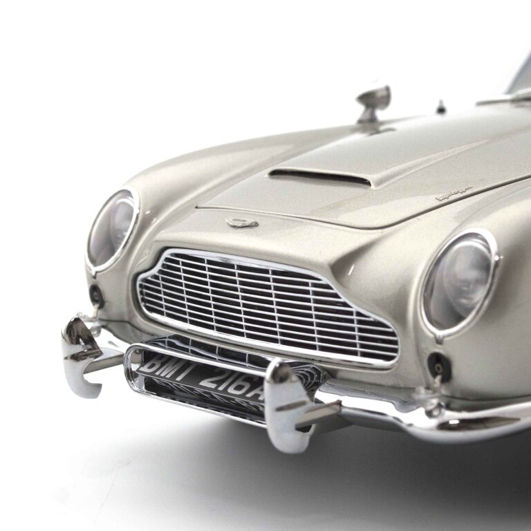 1/18 ASTON MARTIN DB5 「007／ゴールドフィンガー」 ボンドカーイメージ9