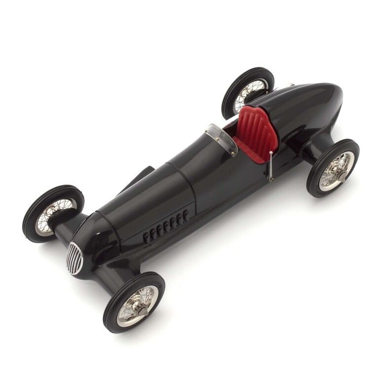 Silverpfeil Black Model Carイメージ4