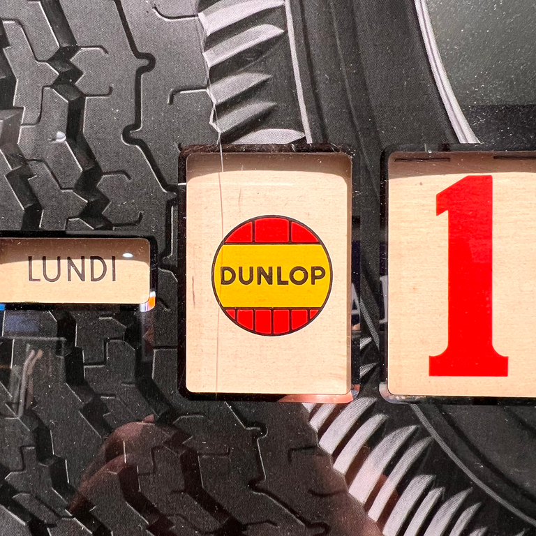 Dunlop 万年カレンダーイメージ1