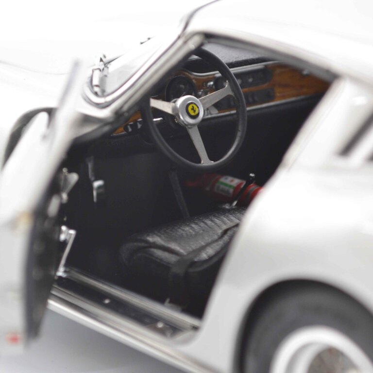 CMC 1/18 Ferrari 275GTB Cイメージ7