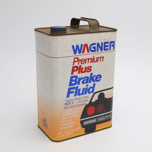 ブレーキフルード缶 / WAGNER Brake Fluid