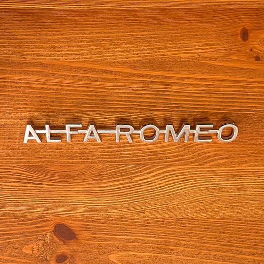 ALFA ROMEO エンブレム