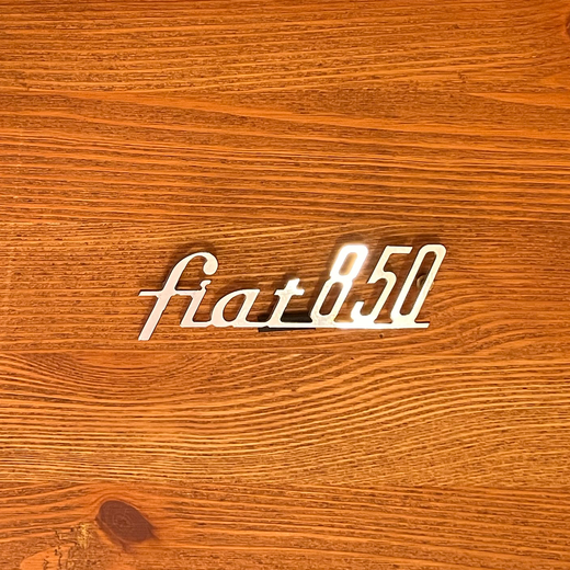 FIAT 850 エンブレム / Silver