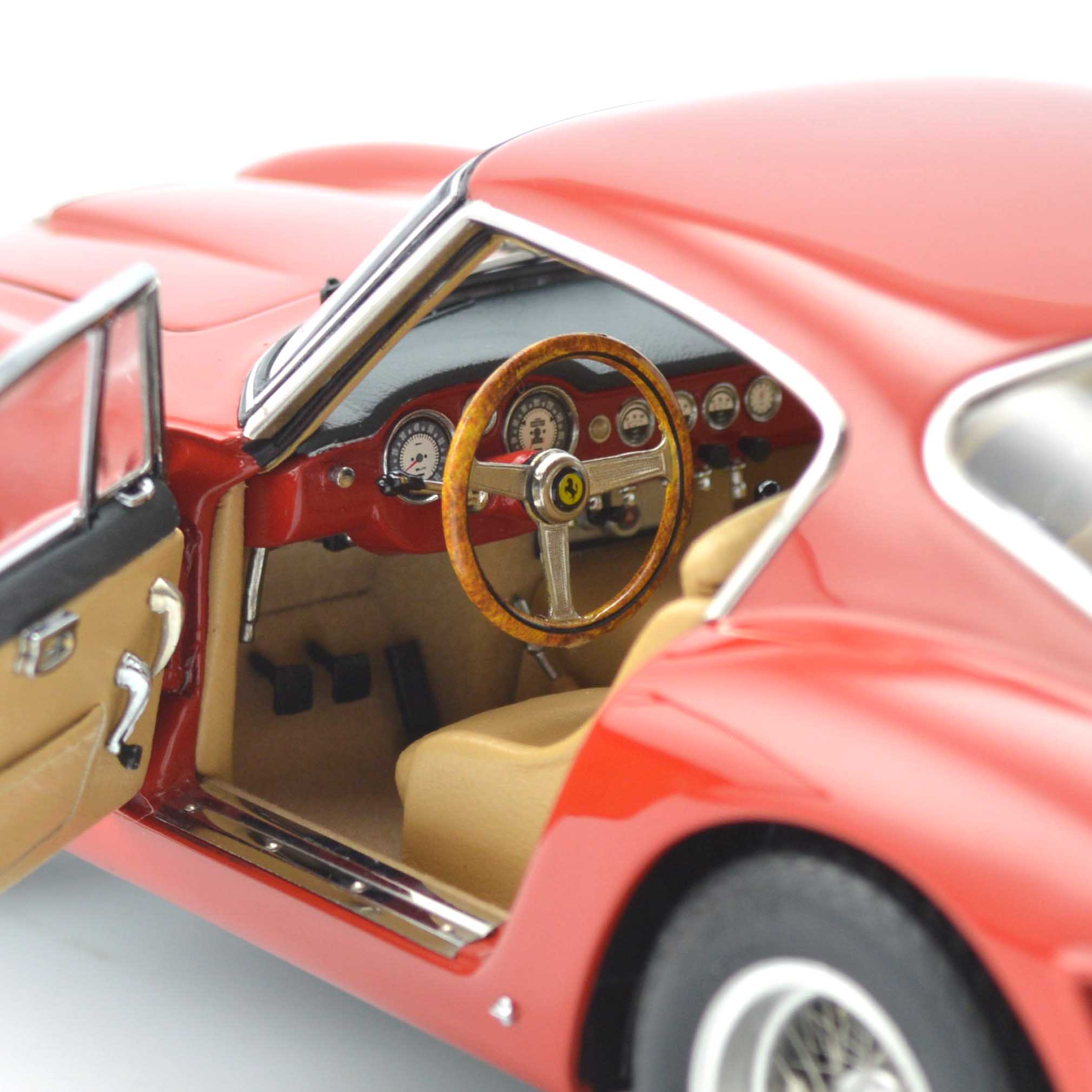 CMC 1/18 Ferrari 250GT Berlinettaイメージ6